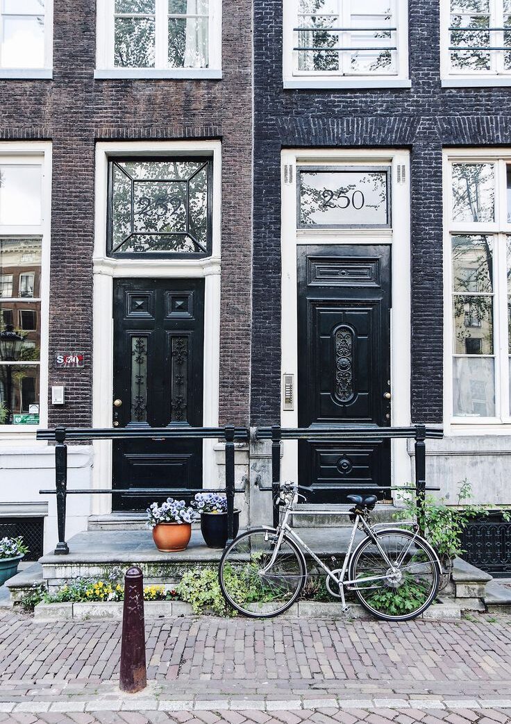 Eloping in Amsterdam