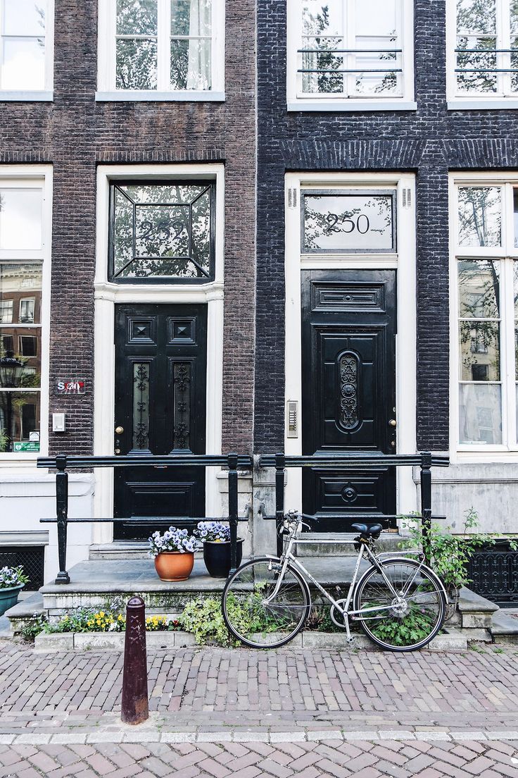 Eloping in Amsterdam